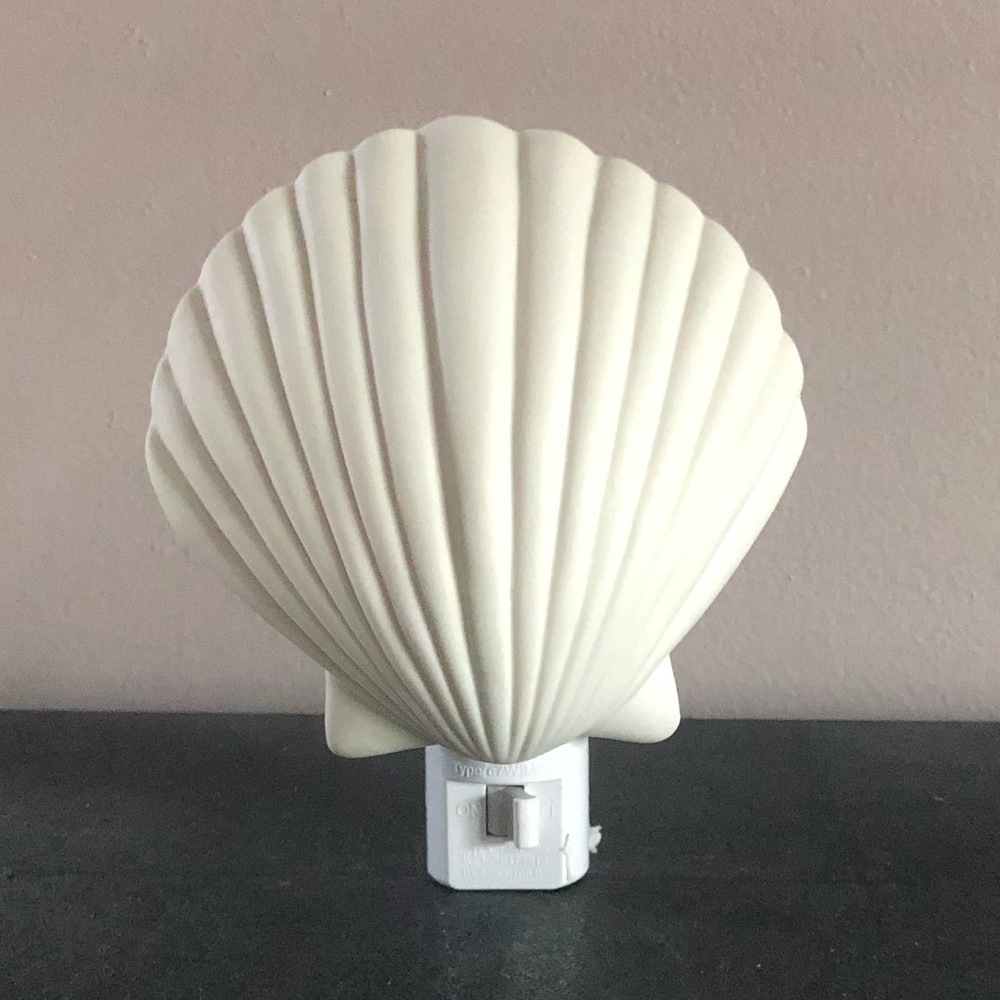 Sea Shell Night Light, New - Picture 6 of 17